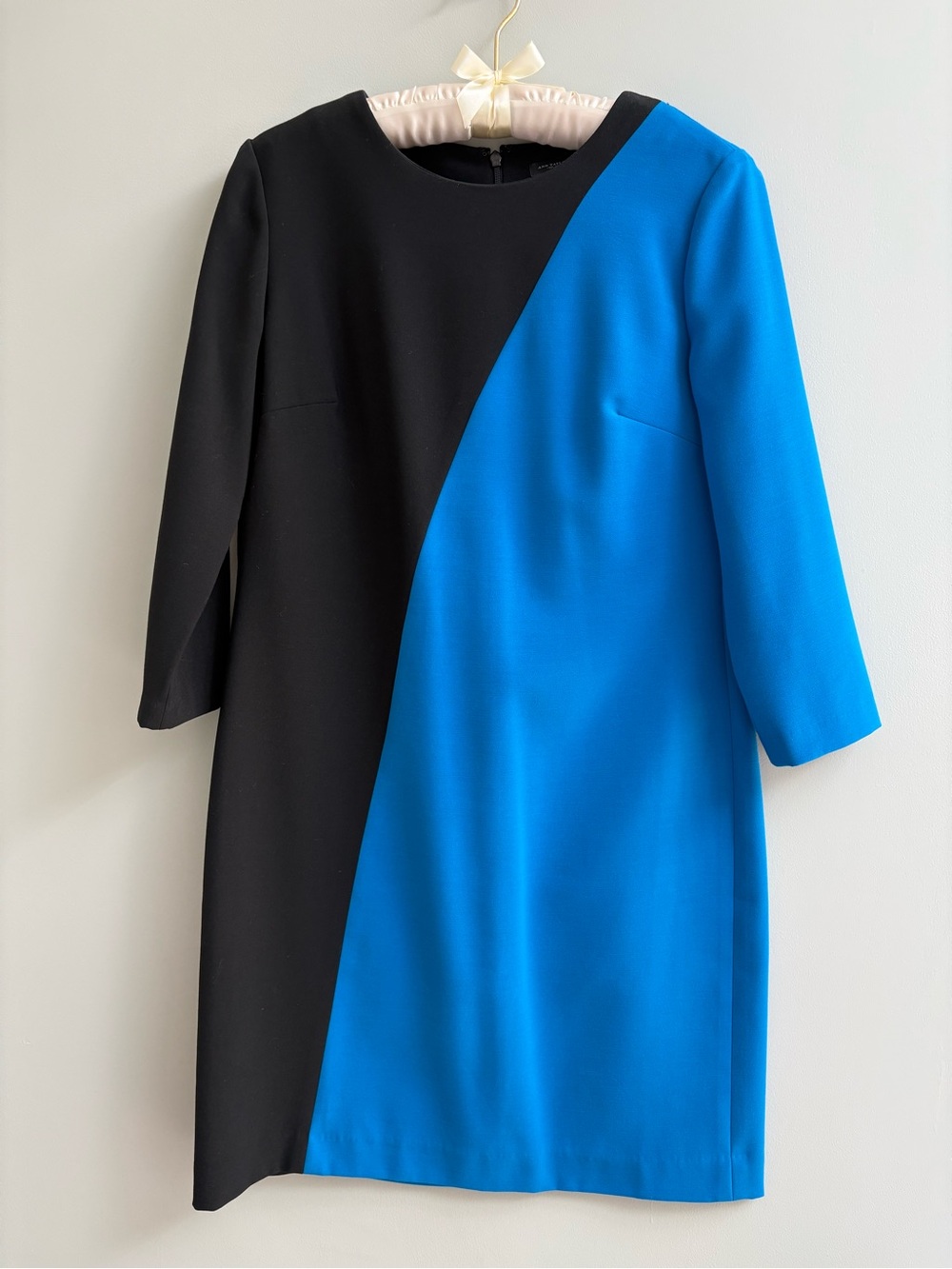 Ann Taylor Black and Bright Blue Colorblock Long Sleeve Shift Dress